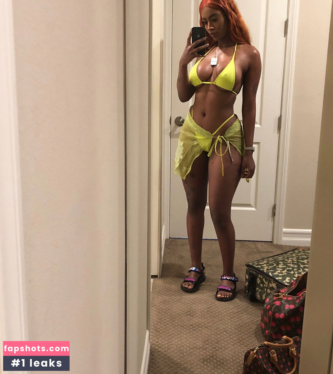 Raven Tracy gallery photo #44