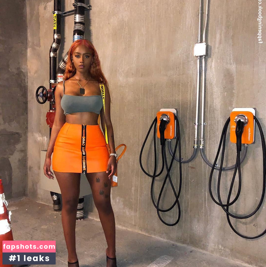 Raven Tracy gallery photo #51