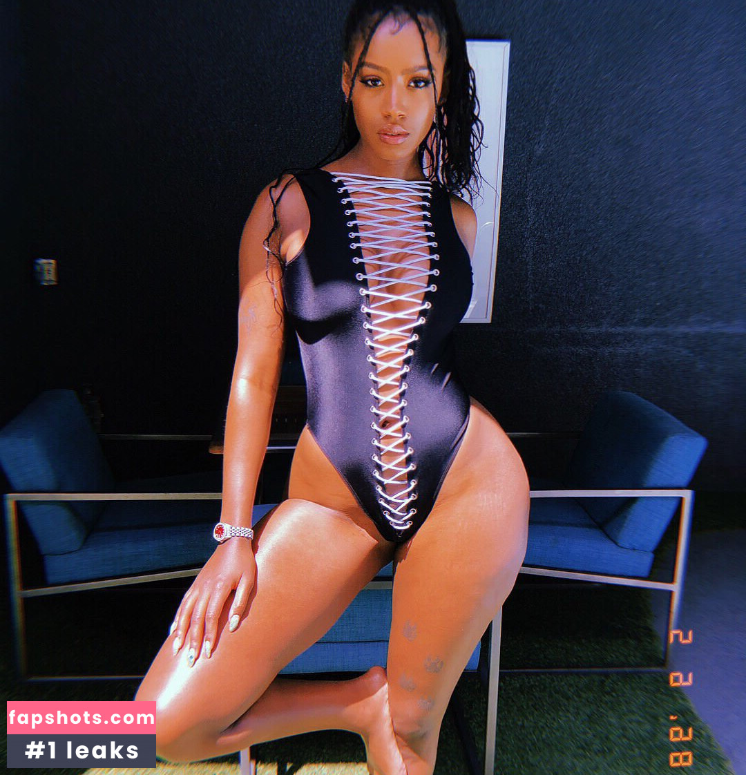 Raven Tracy gallery photo #75