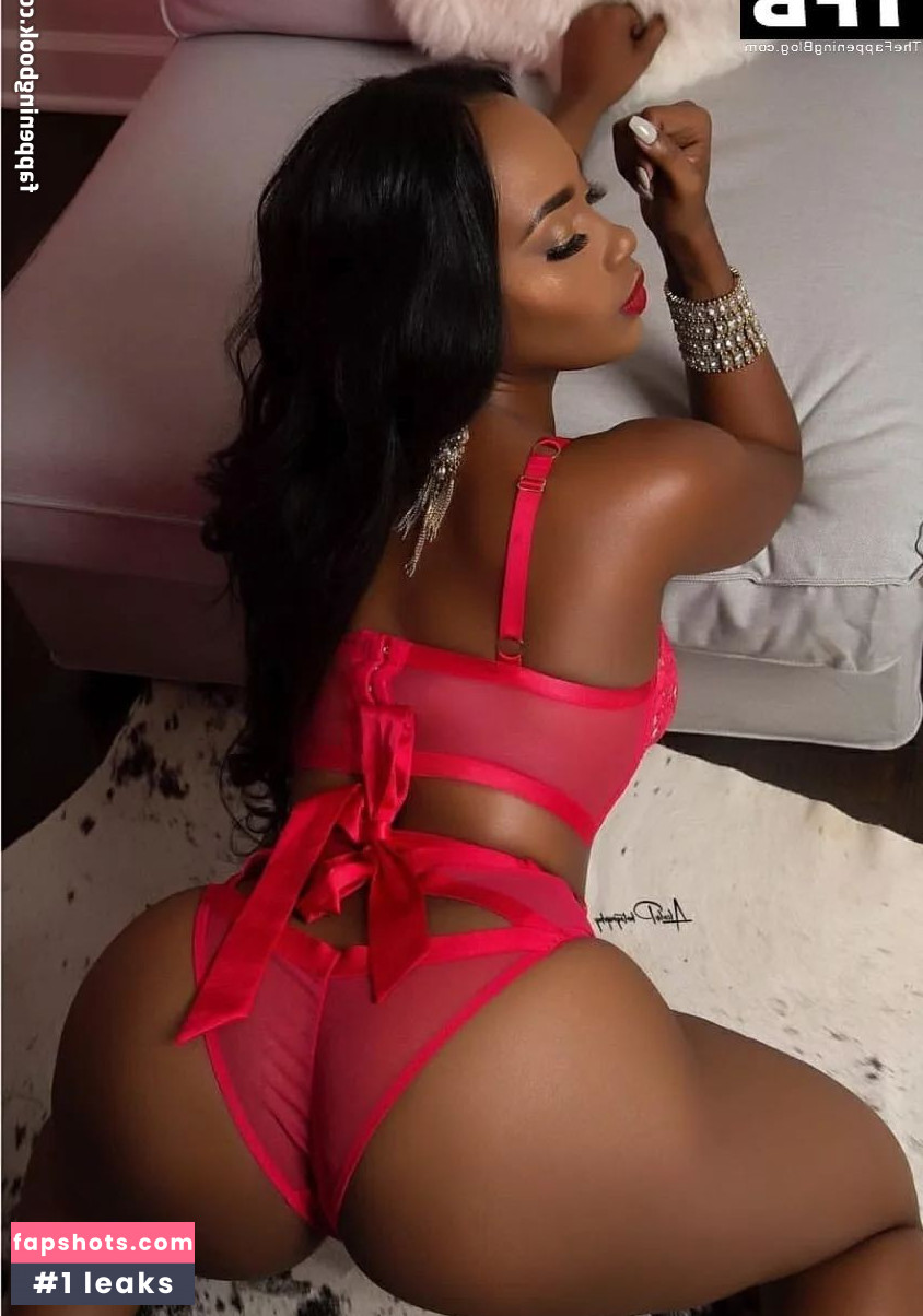 Raven Tracy gallery photo #9