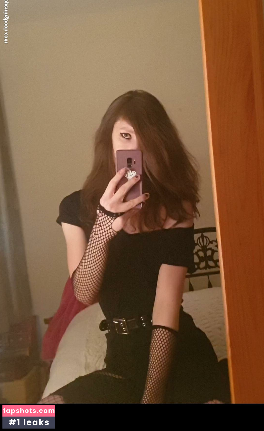 Raven64190 gallery photo #5