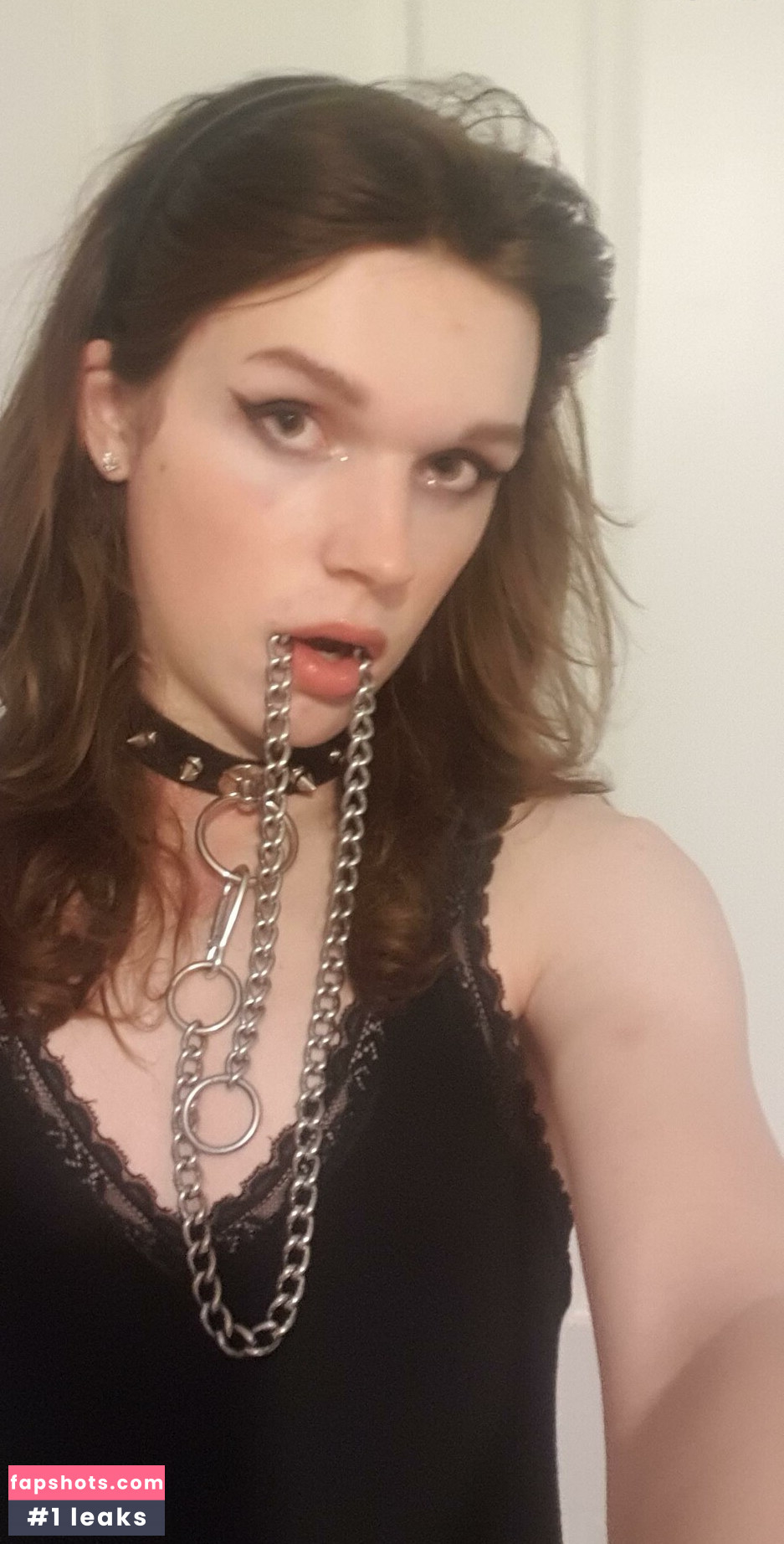 Raven64190 gallery photo #6