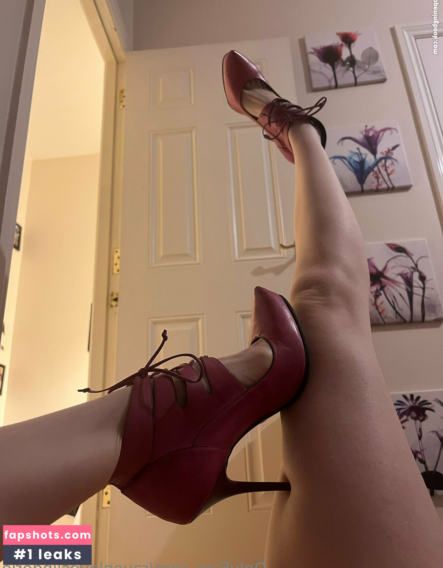 ravenloveslingerie Nude Leaks OnlyFans Photos #7 - LeakJerk