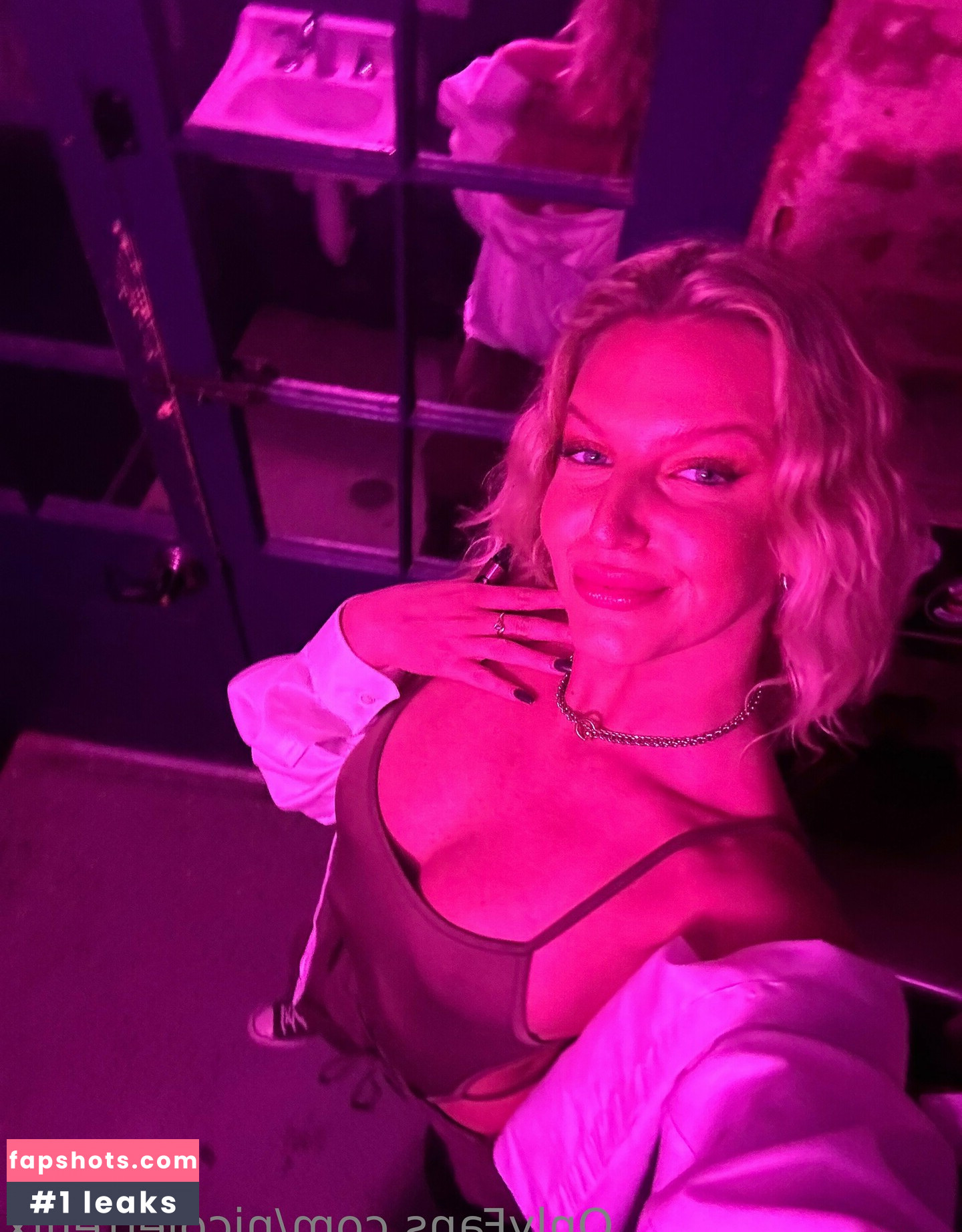 ravenlovevip gallery photo #11