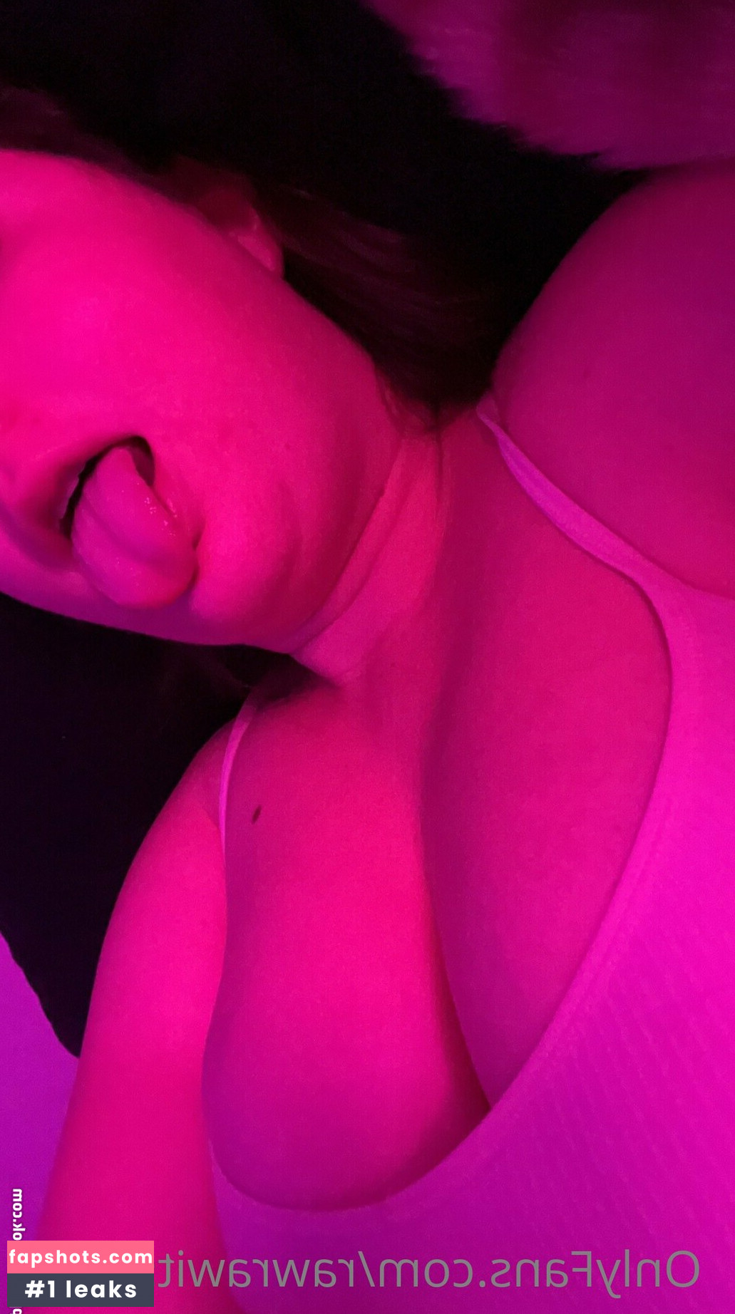 rawrawitssarah gallery photo #9