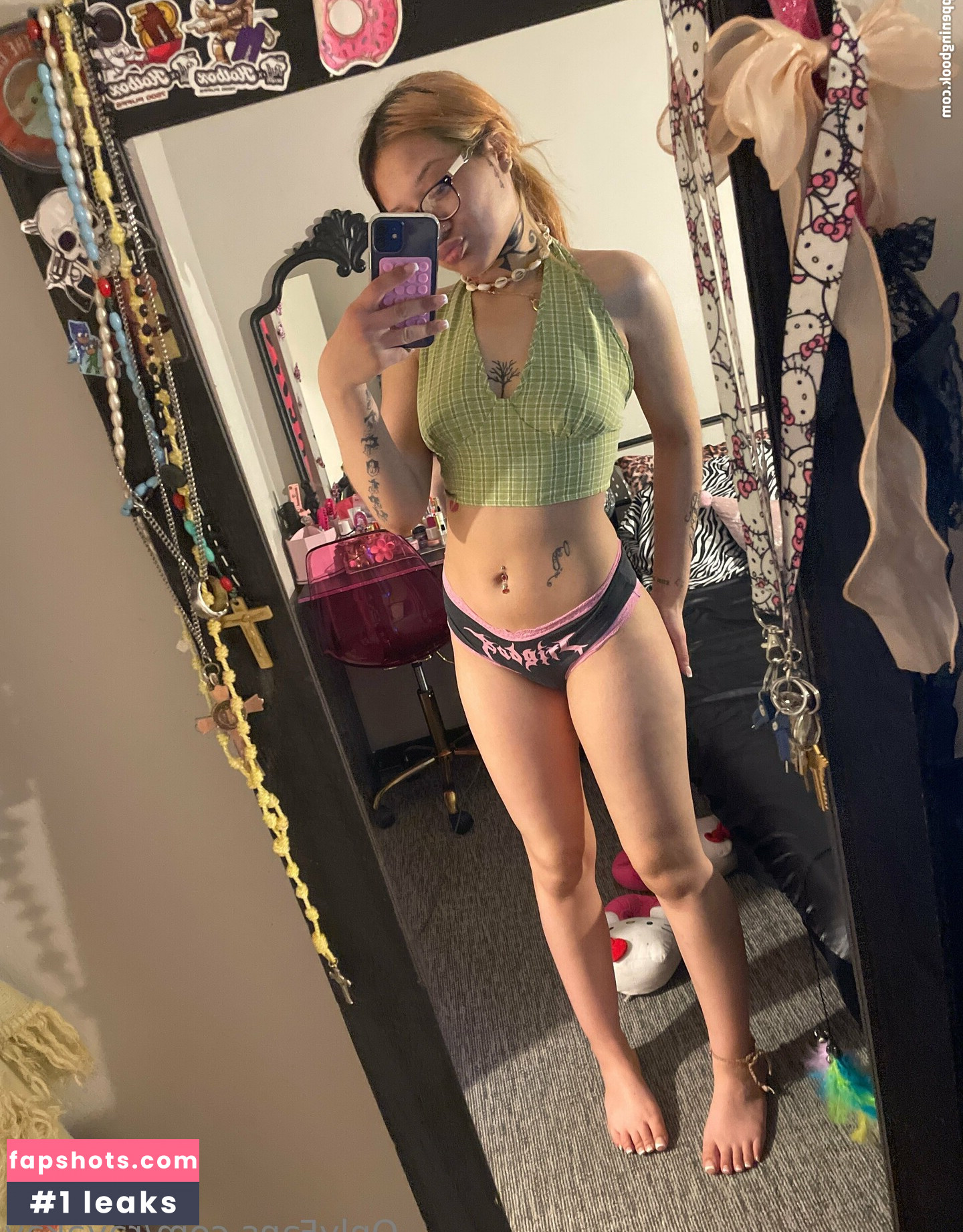 Rayakay, Raya Kay, 4k.r4y4, G0thbr4tt, Rayakayyy, Goth_whore0, Anime.roxxx0, Raya.baby3, Gogetterr4y4 gallery photo #26