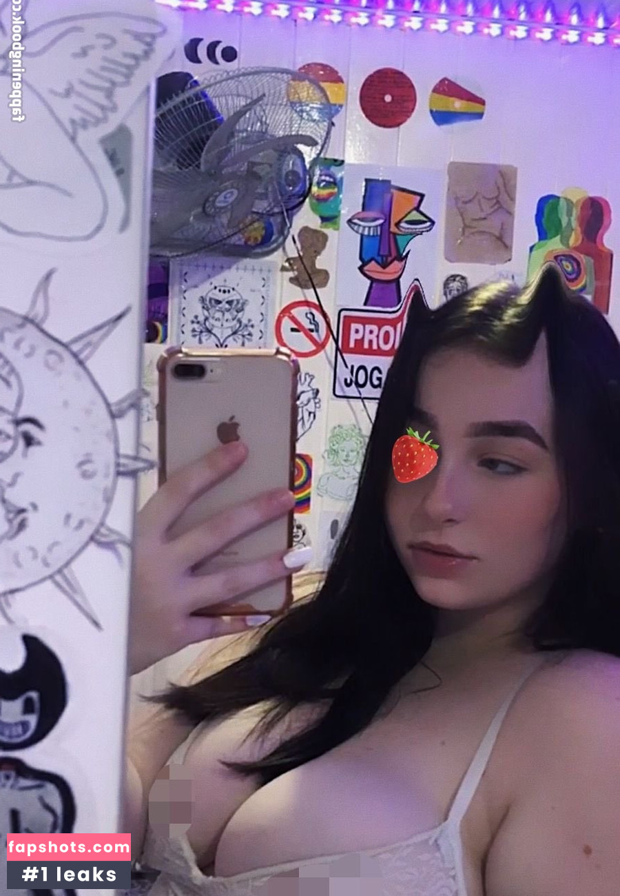 Rayana Silveira nude babe gallery