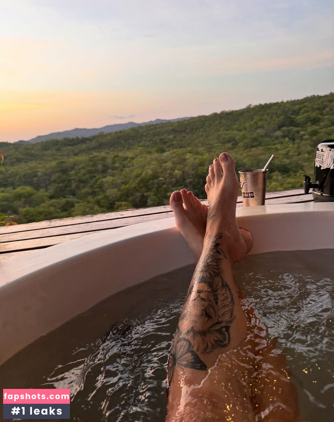 Rayanne Oliveira gallery photo #2