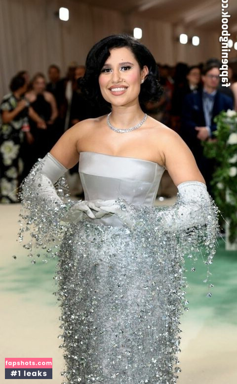 Raye gallery photo #8