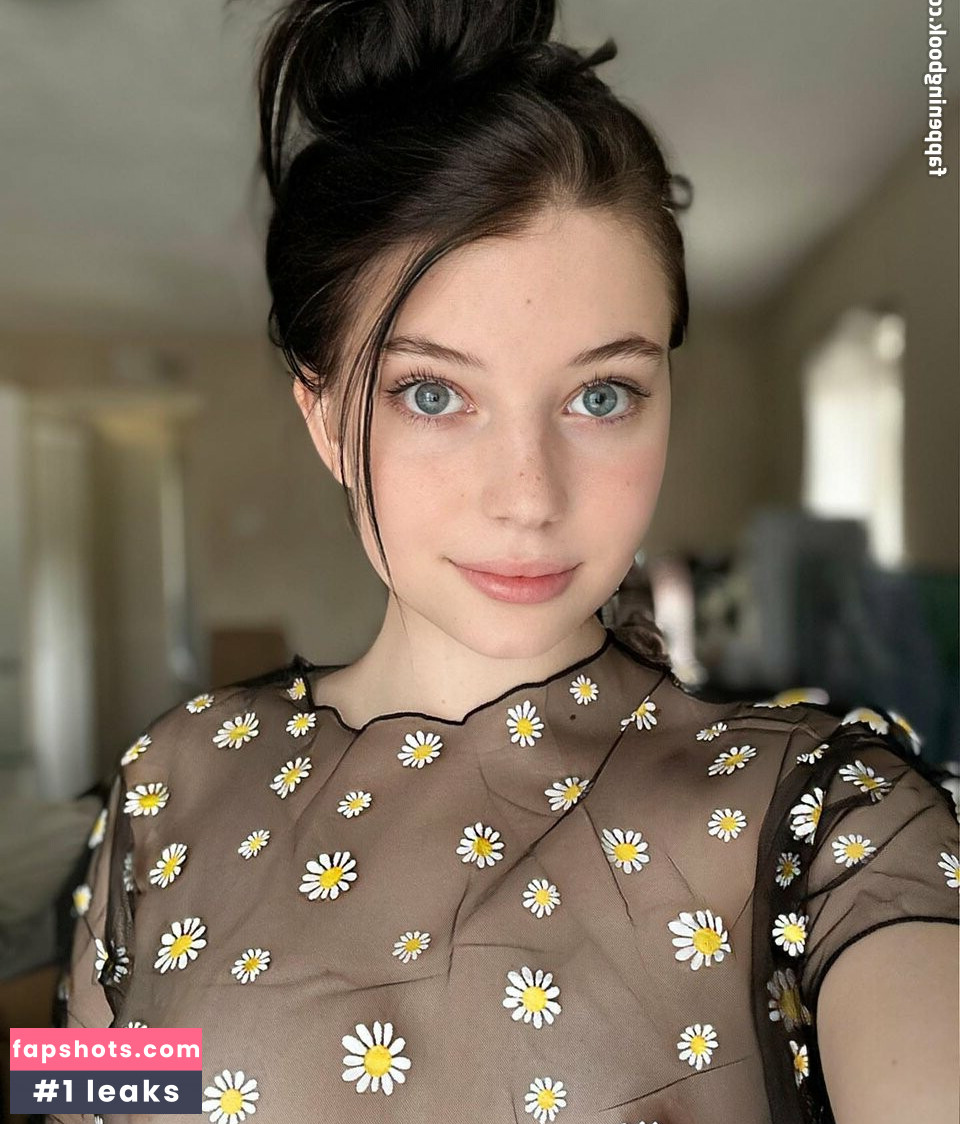 Raye Roze gallery photo #2