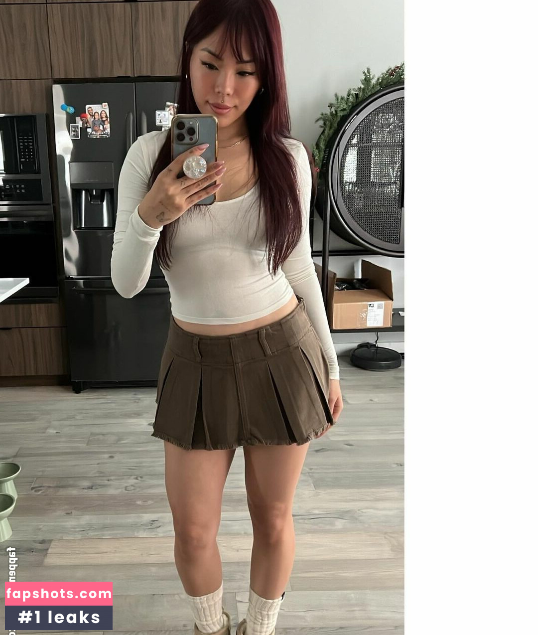 React GirlsYT gallery photo #33