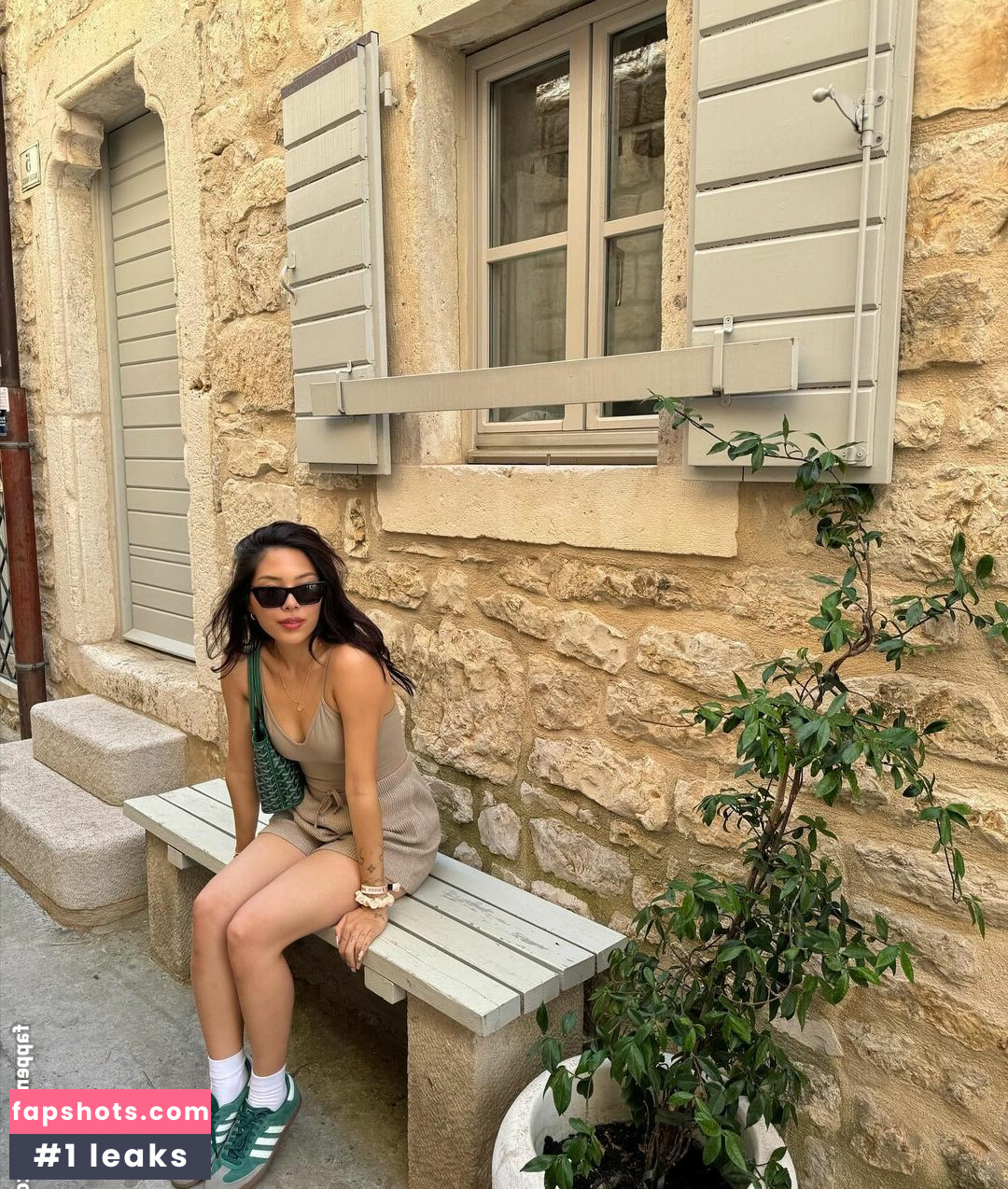 React GirlsYT gallery photo #47