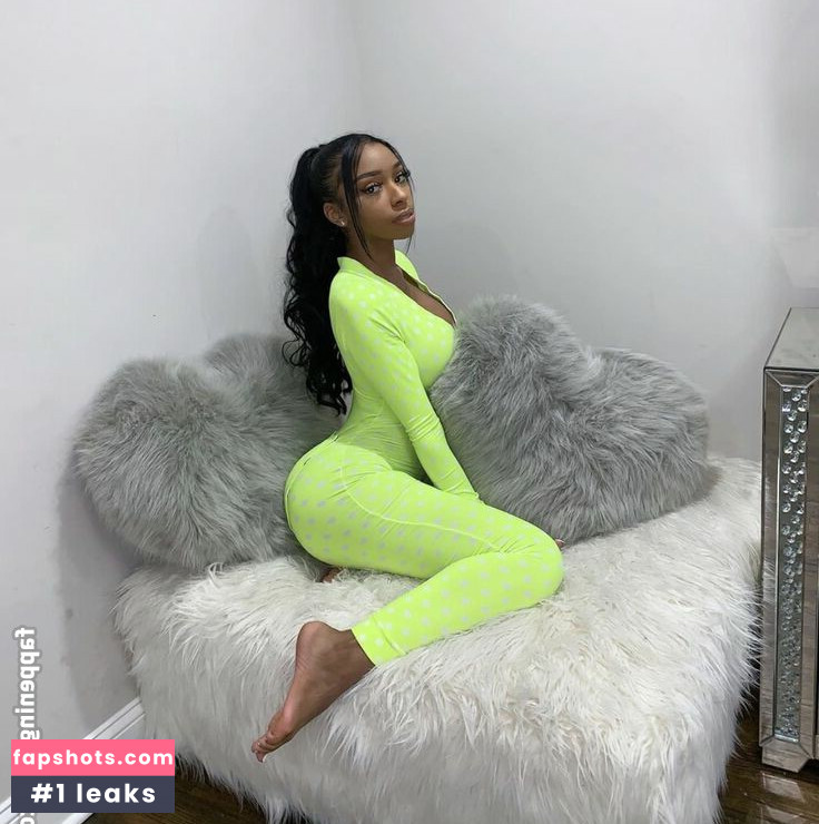 Realamarie gallery photo #30