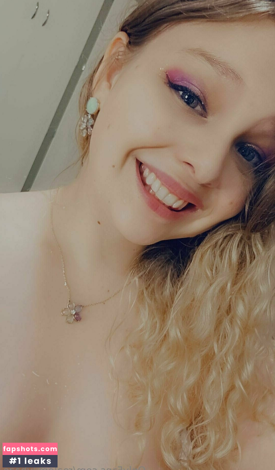 realemilyhaze Nude Leaks OnlyFans Photos #4 - LeakJerk