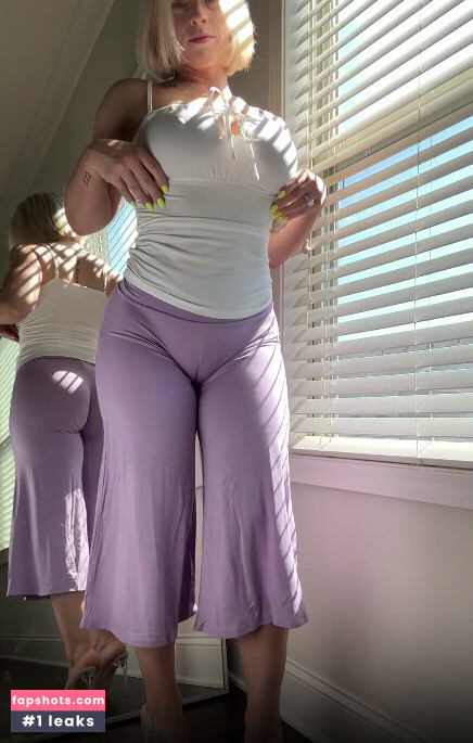 realpeachycheeks Nude Leaks OnlyFans Photos #18 - LeakJerk