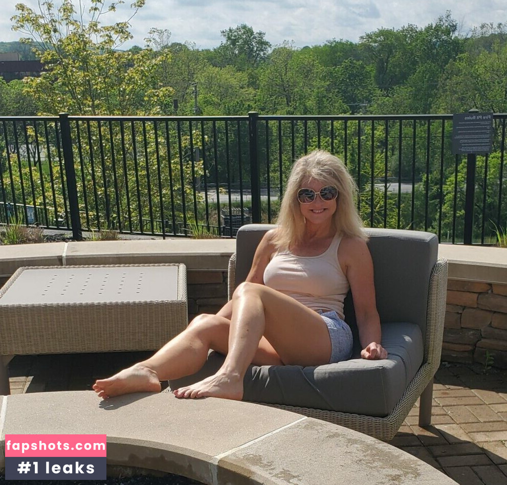 Reba Fitnice gallery photo #2