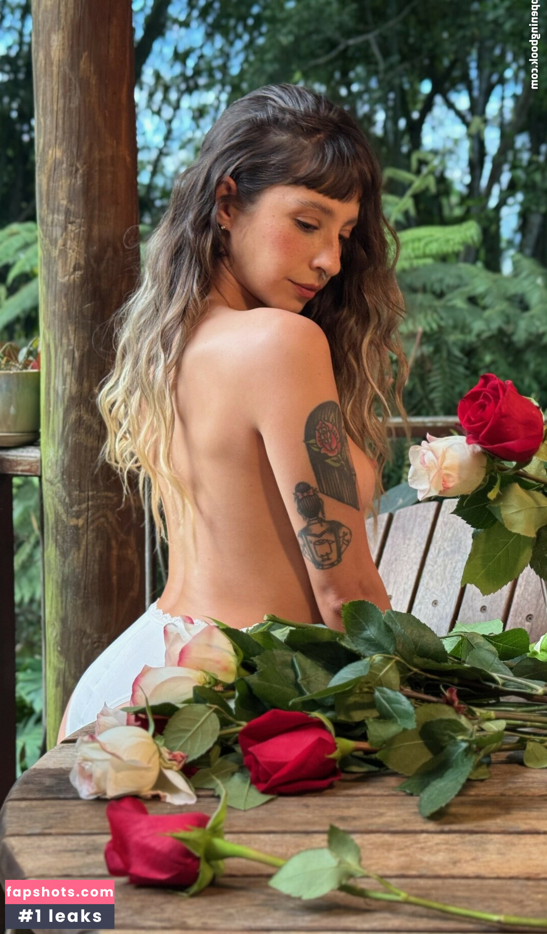 Rebeca Vega gallery photo #24