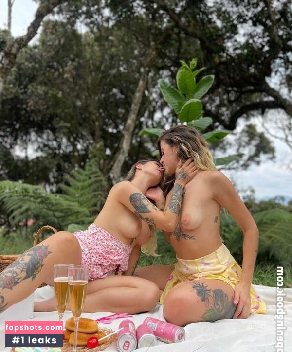 Rebeca Vega gallery photo #5