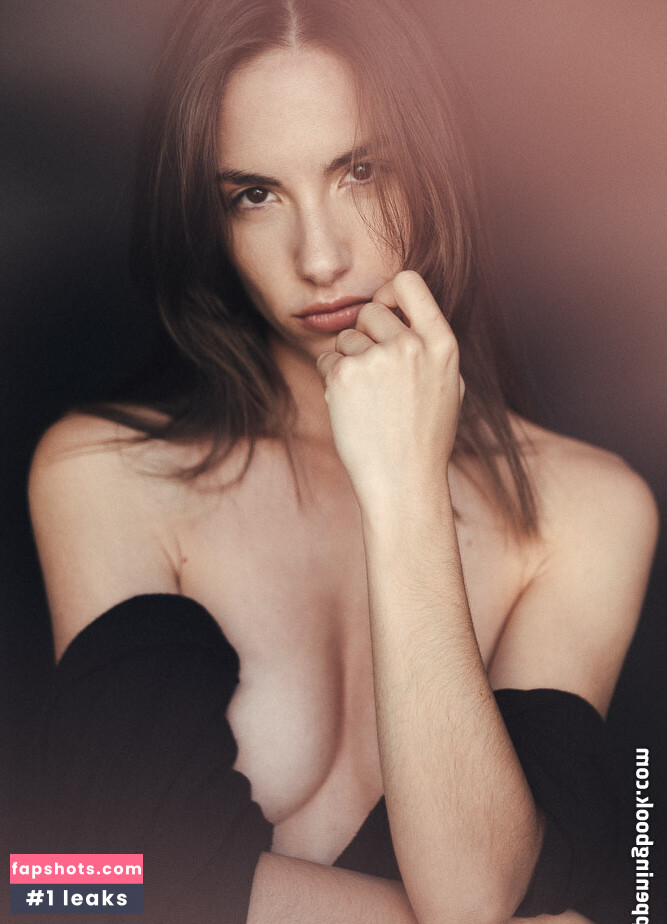 Rebecca Bagnol gallery photo #251