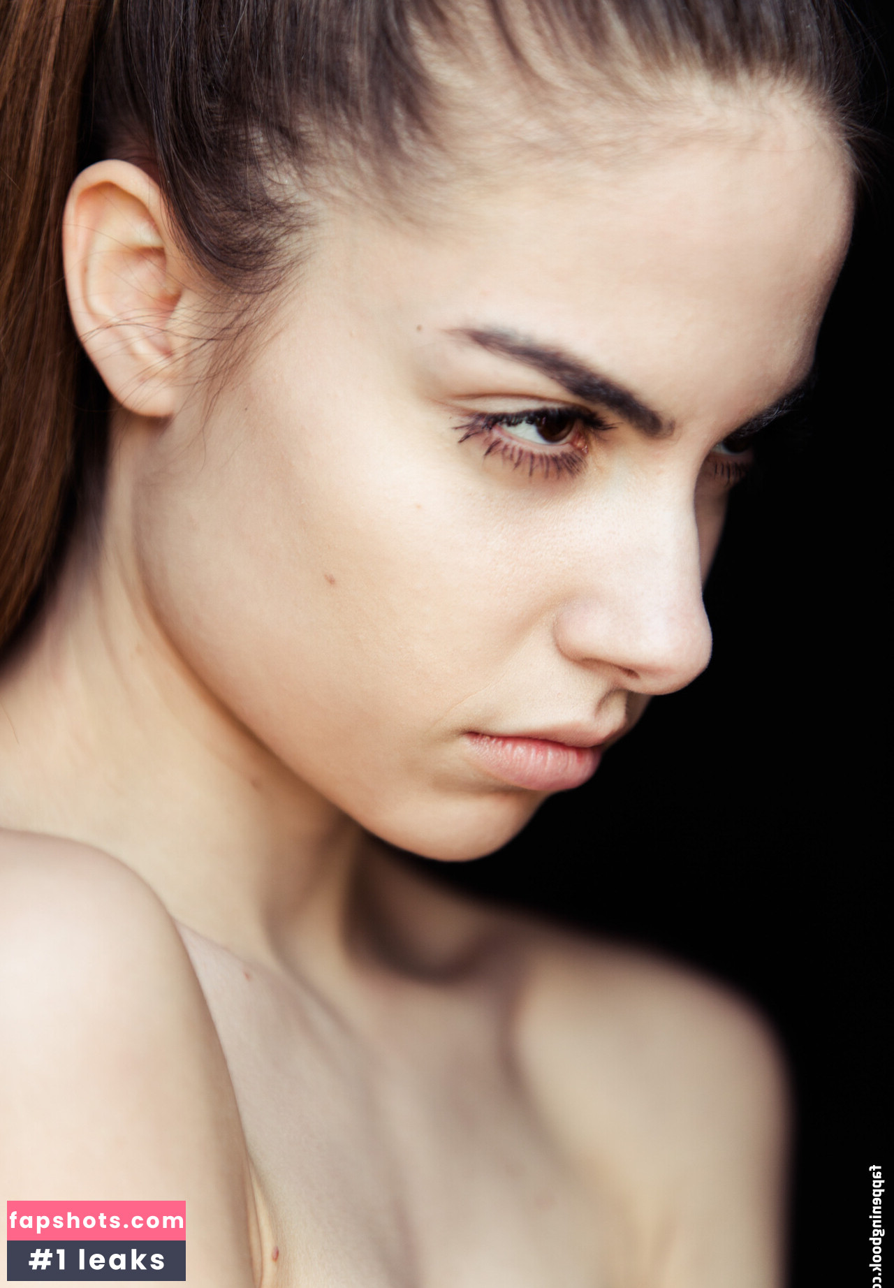 Rebecca Bagnol gallery photo #333