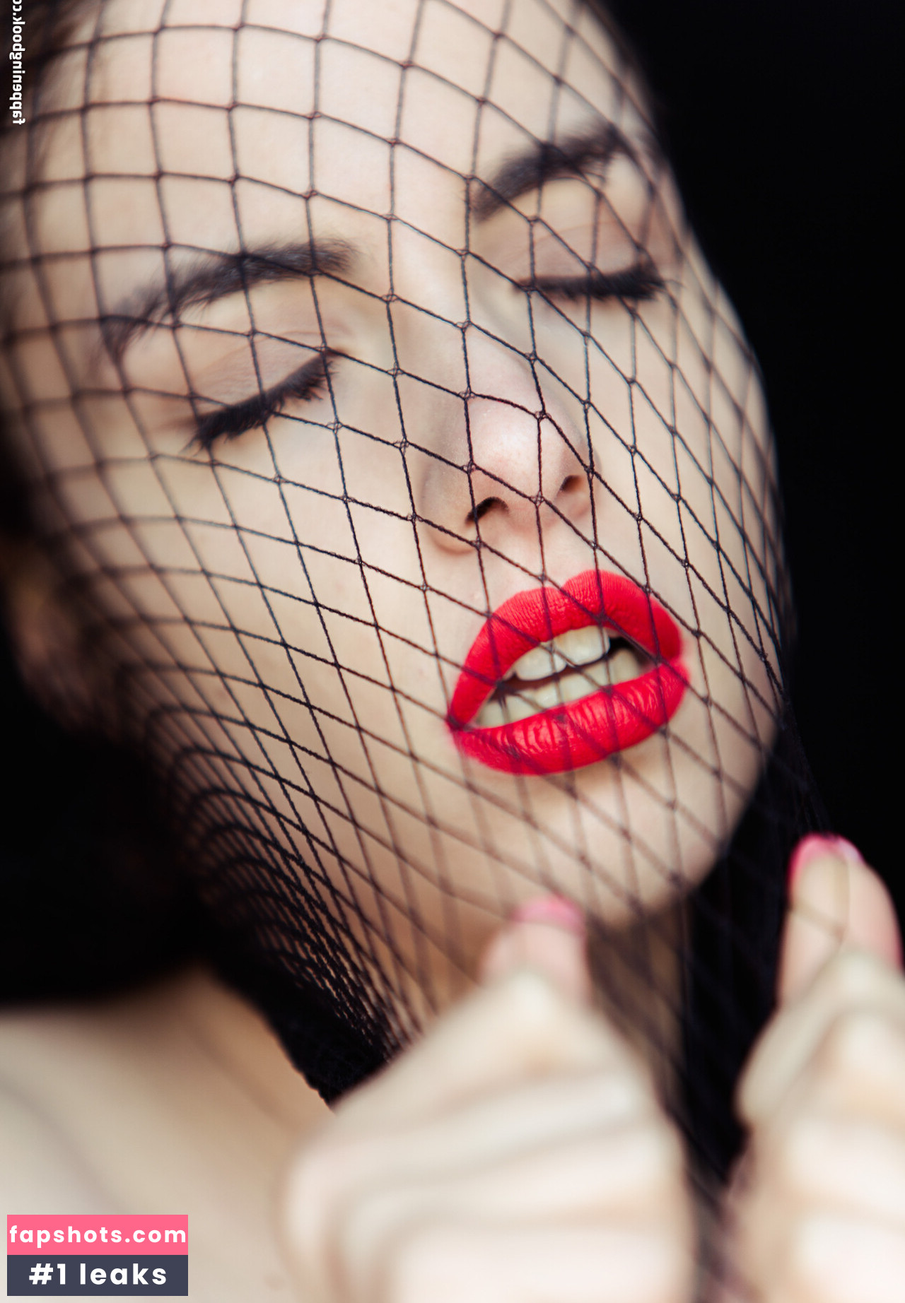 Rebecca Bagnol gallery photo #337