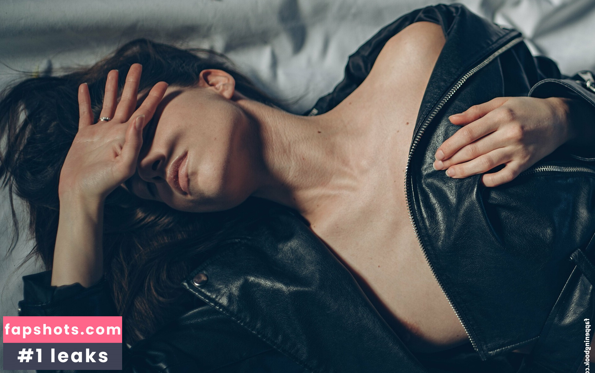 Rebecca Bagnol gallery photo #377