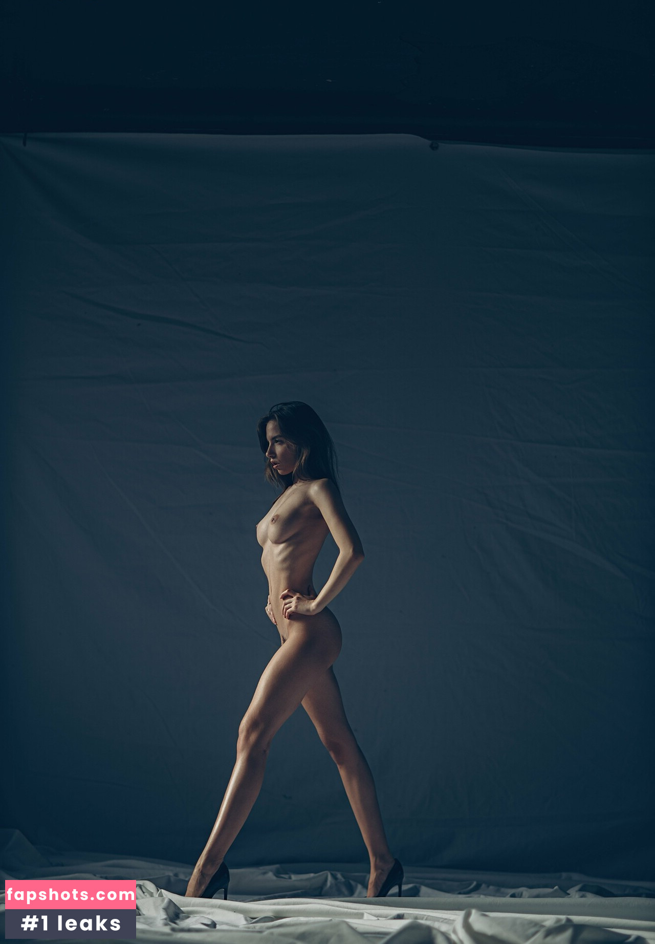 Rebecca Bagnol gallery photo #380