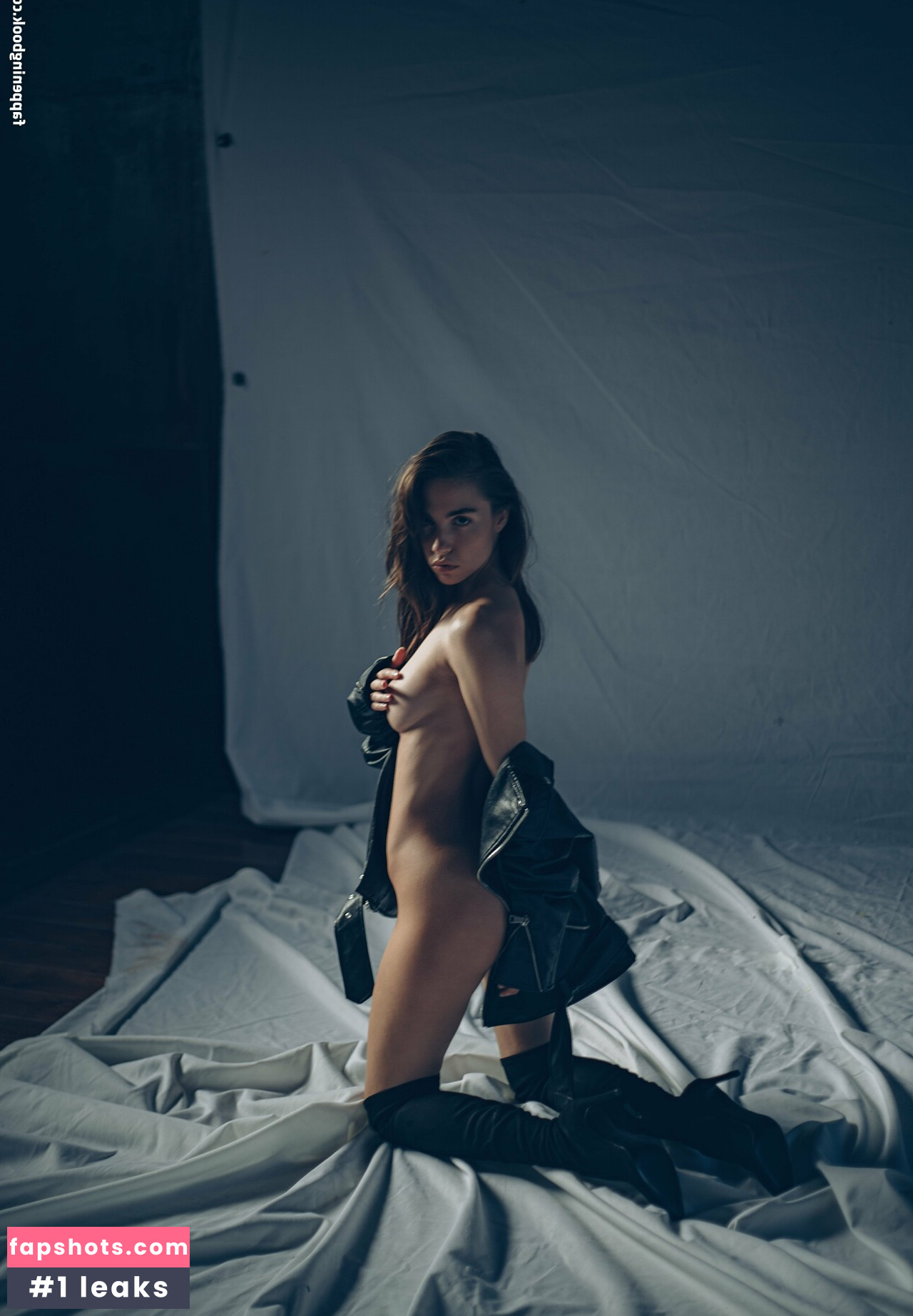 Rebecca Bagnol gallery photo #387