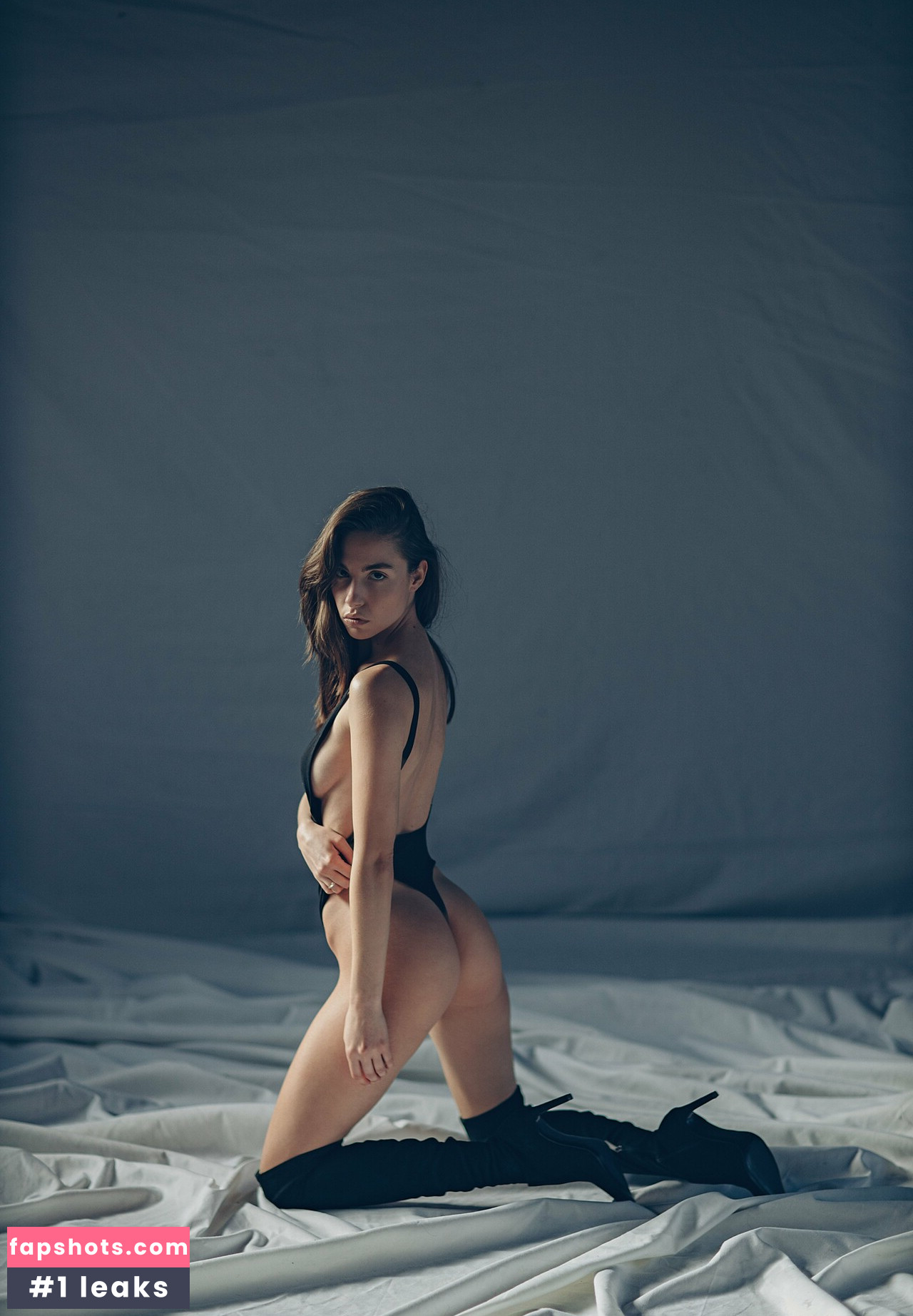 Rebecca Bagnol gallery photo #397