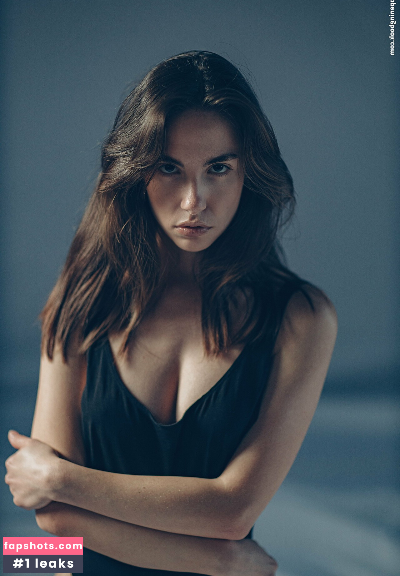 Rebecca Bagnol gallery photo #408