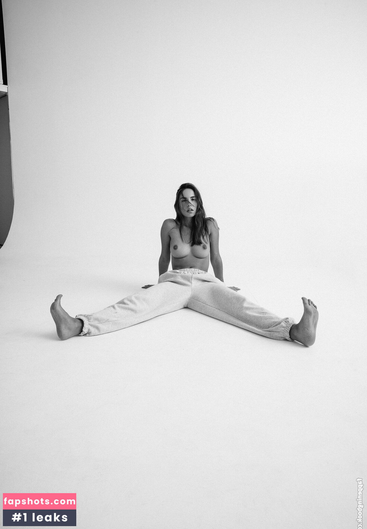 Rebecca Bagnol gallery photo #428