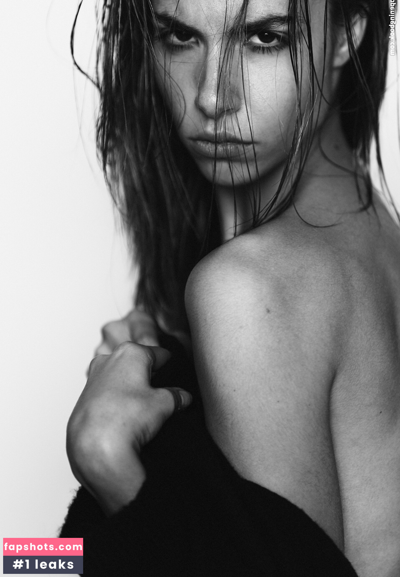 Rebecca Bagnol gallery photo #434