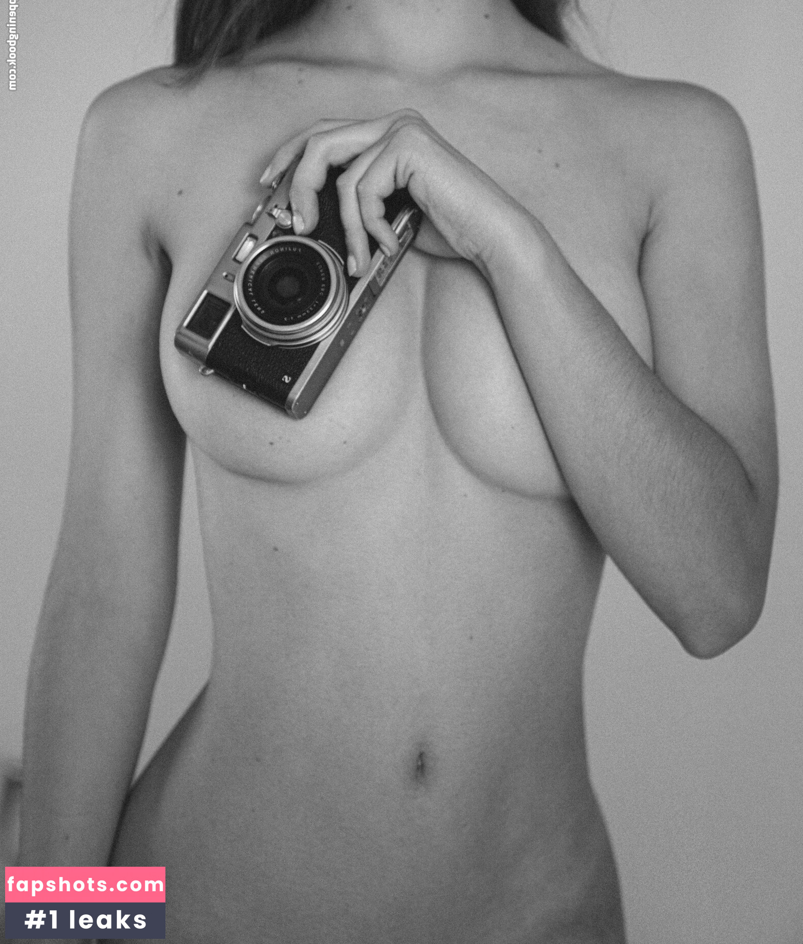 Rebecca Bagnol gallery photo #473