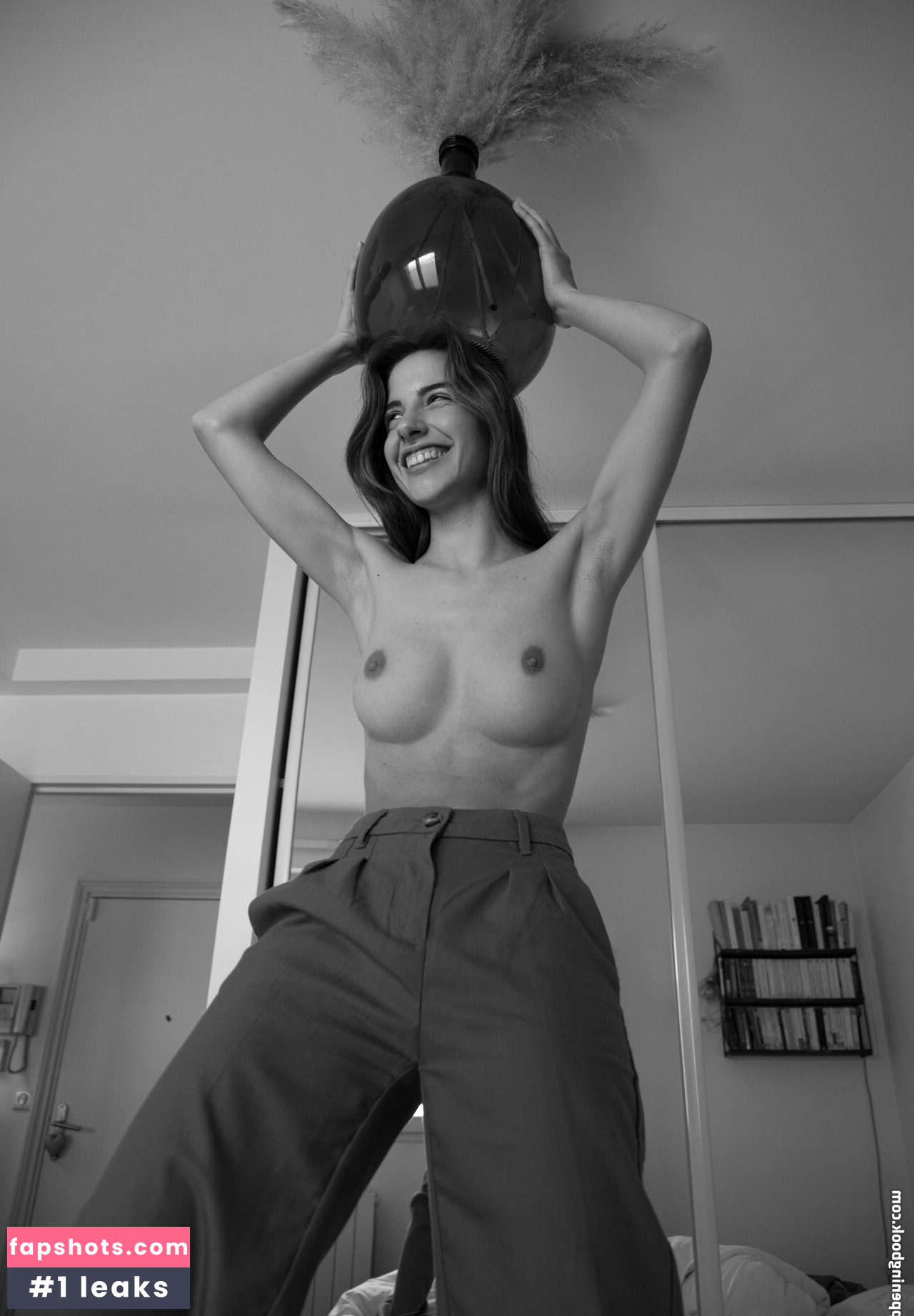 Rebecca Bagnol gallery photo #505