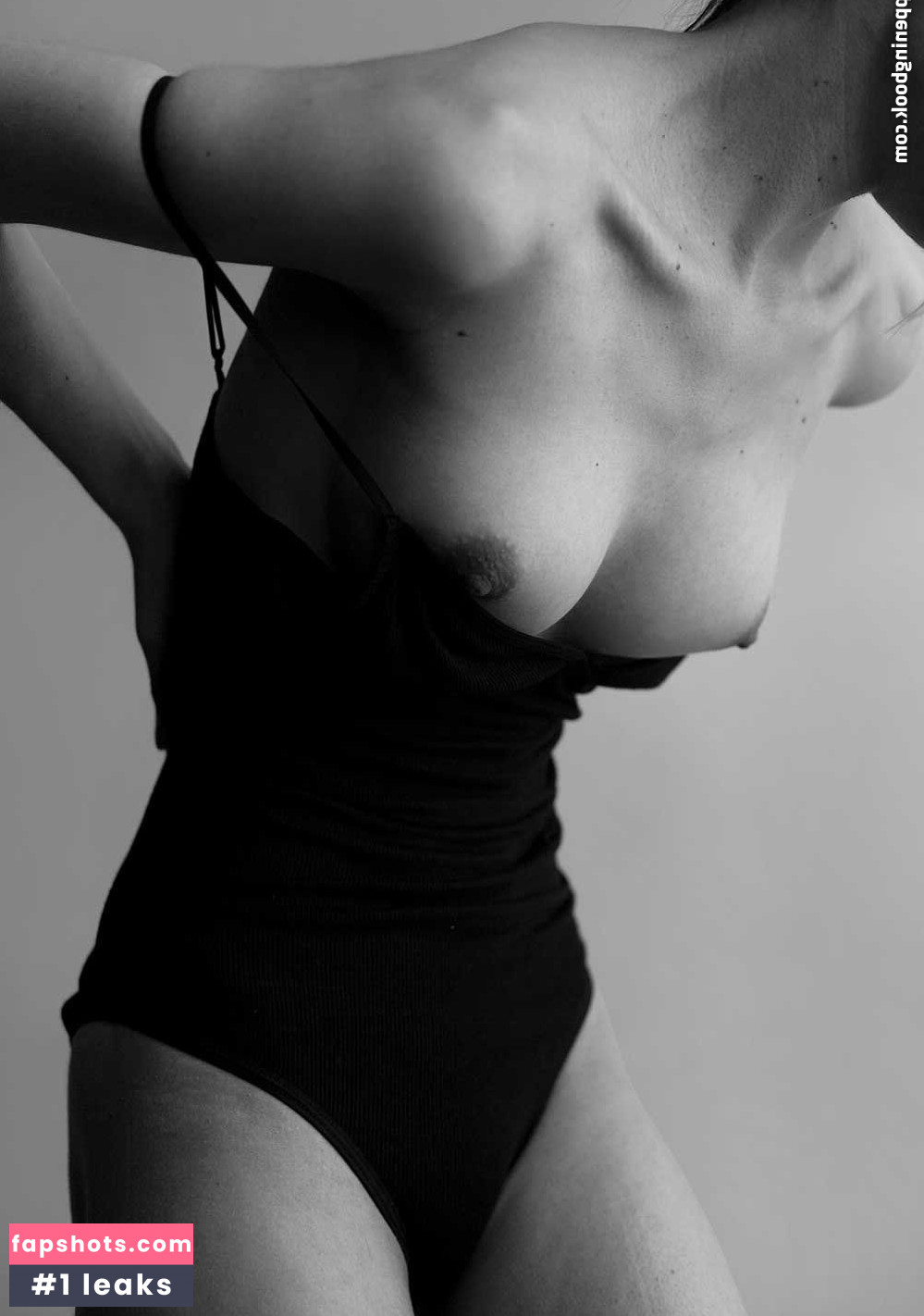 Rebecca Bagnol Filtración Desnuda OnlyFans Foto #979 - Fapshots