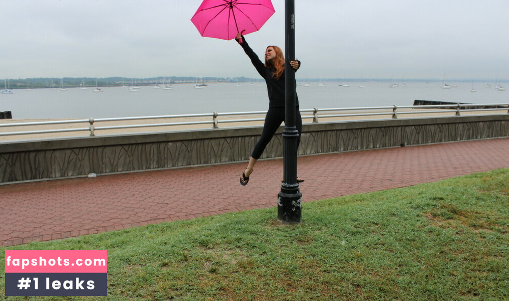 Rebecca Berardi gallery photo #24