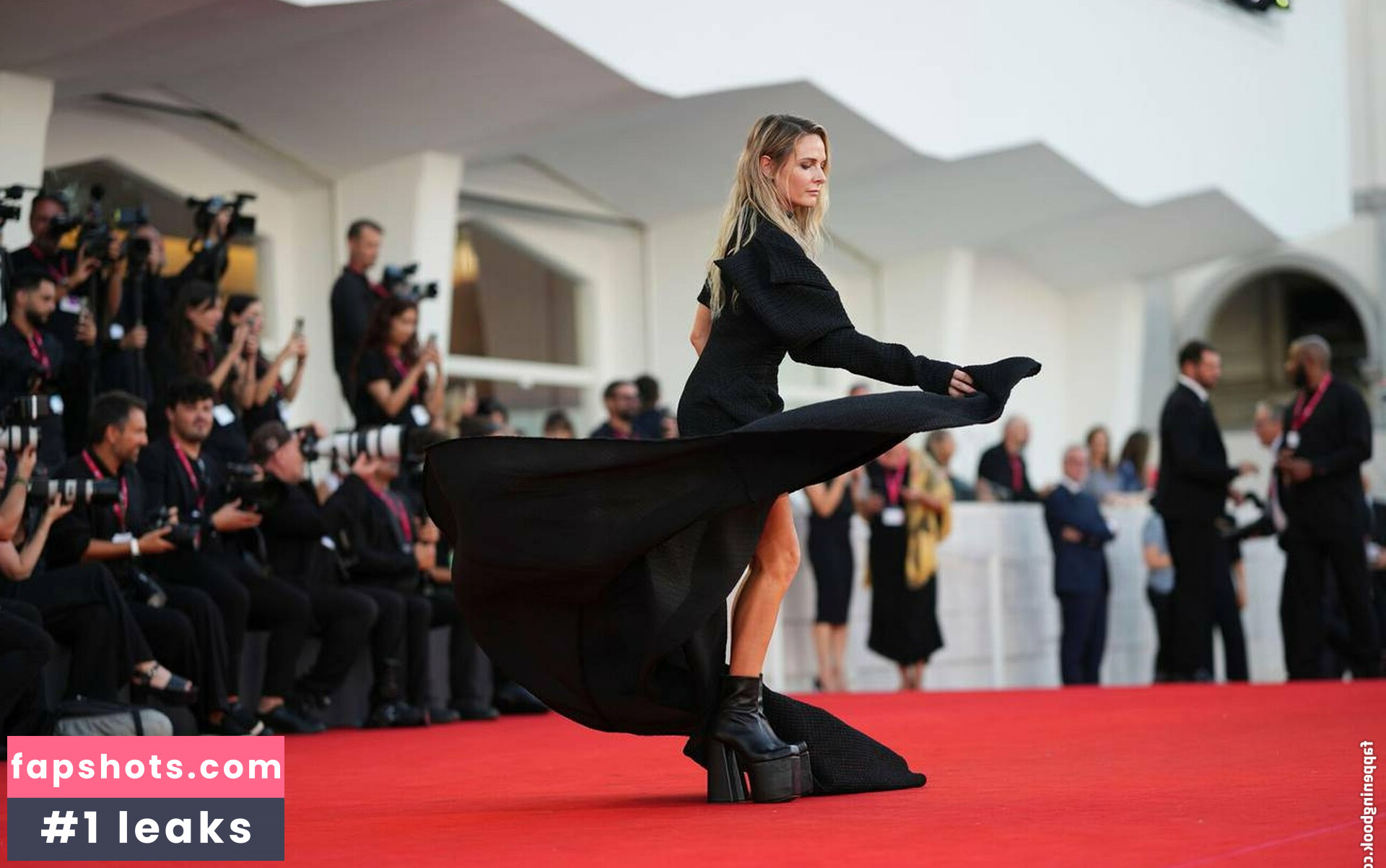 Rebecca Ferguson Nacktheit OnlyFans Fotos #24 - Fapshots