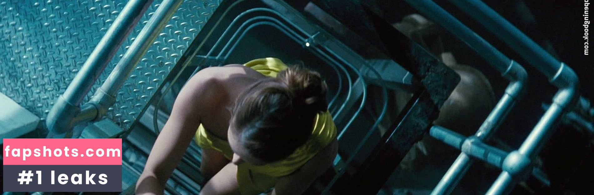 Rebecca Ferguson gallery photo #238