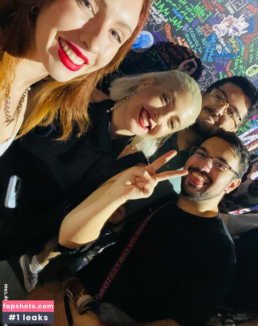 Rebecca Ford gallery photo #12