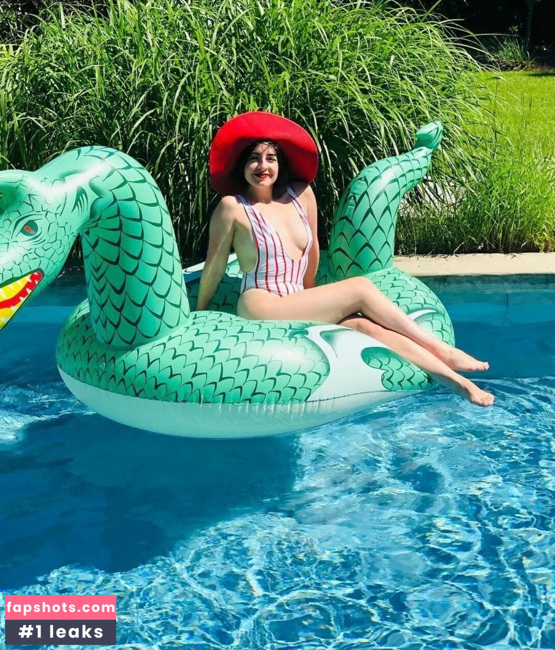 Rebecca Ford gallery photo #114