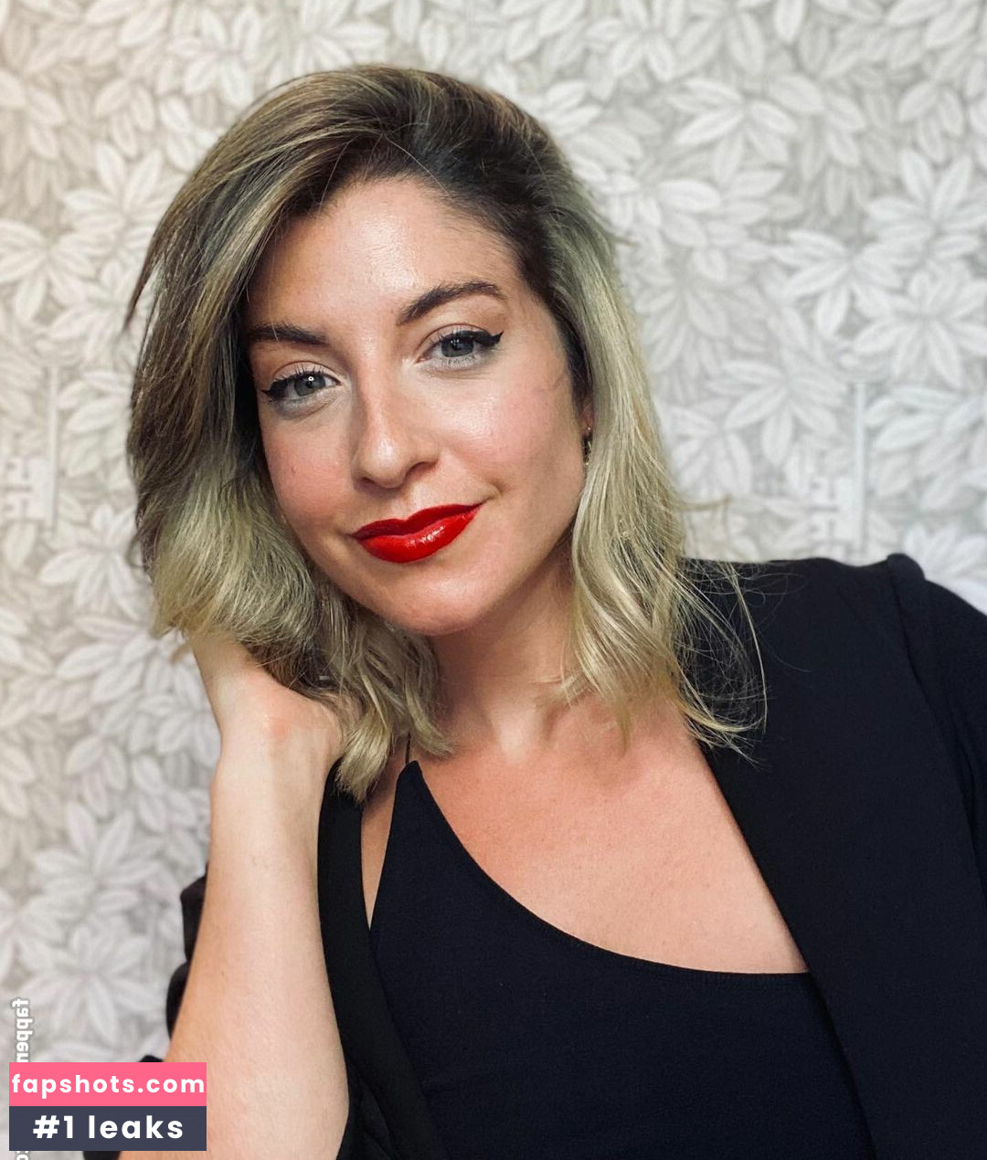 Rebecca Ford gallery photo #122