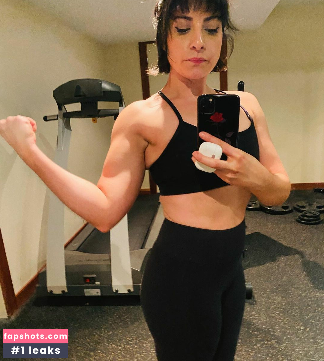 Rebecca Ford gallery photo #132