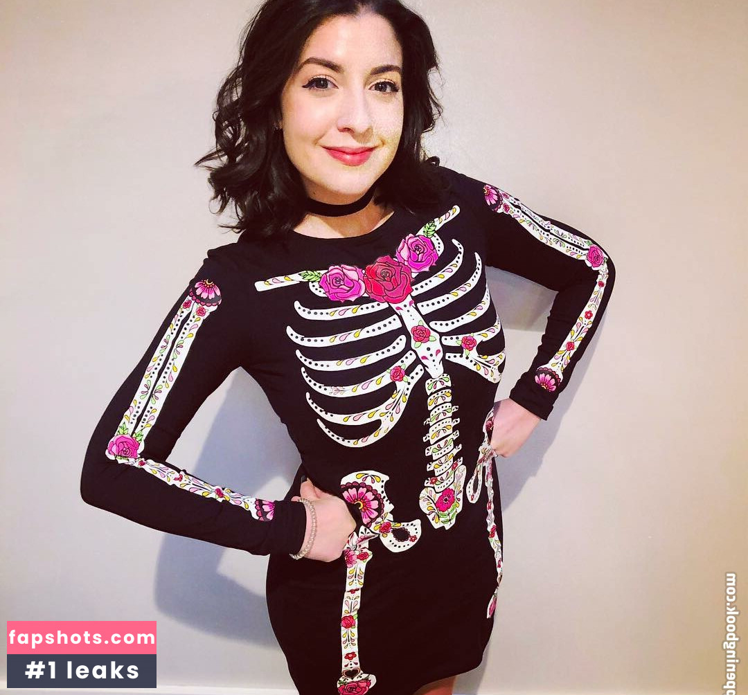 Rebecca Ford gallery photo #136