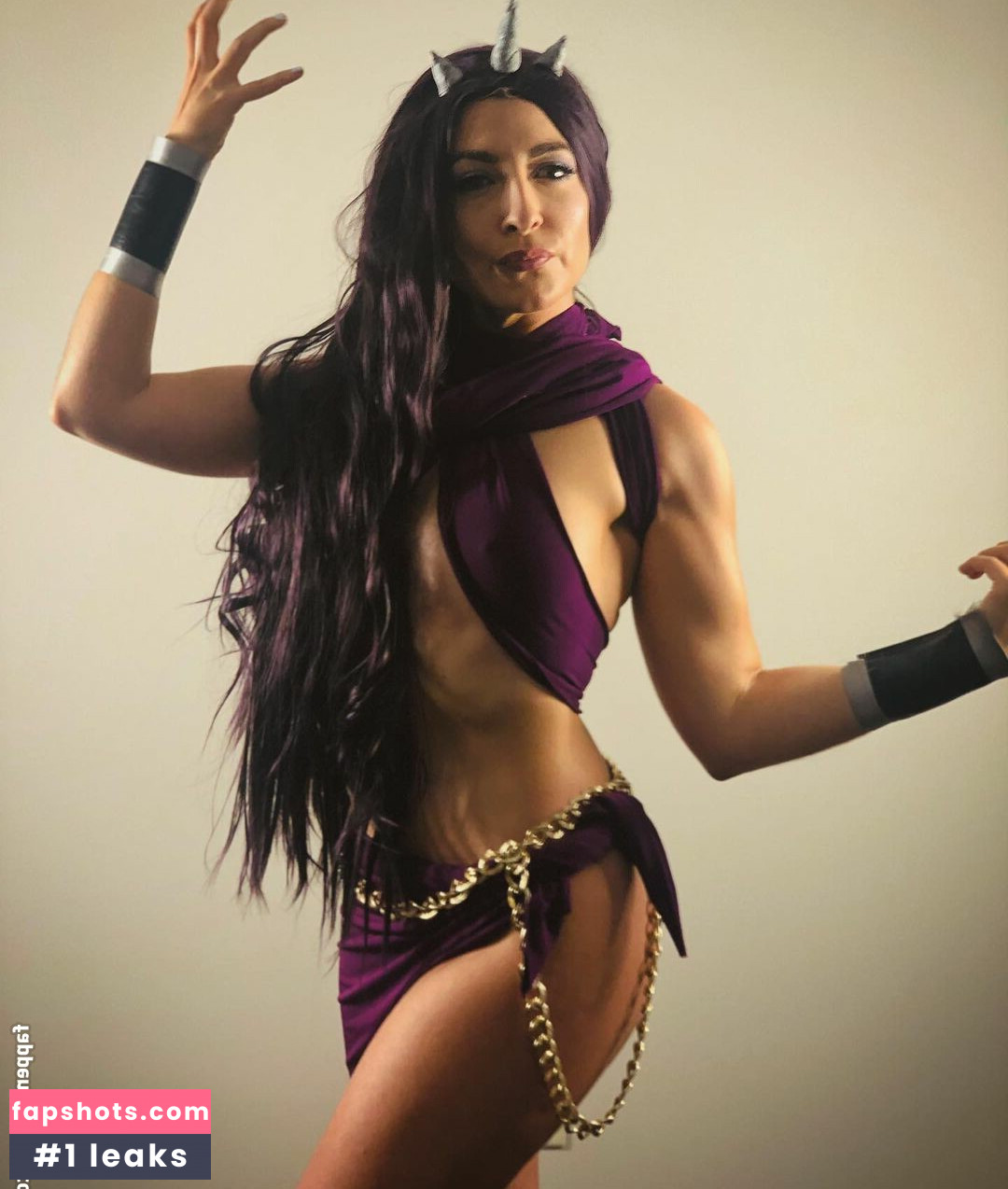 Rebecca Ford gallery photo #138