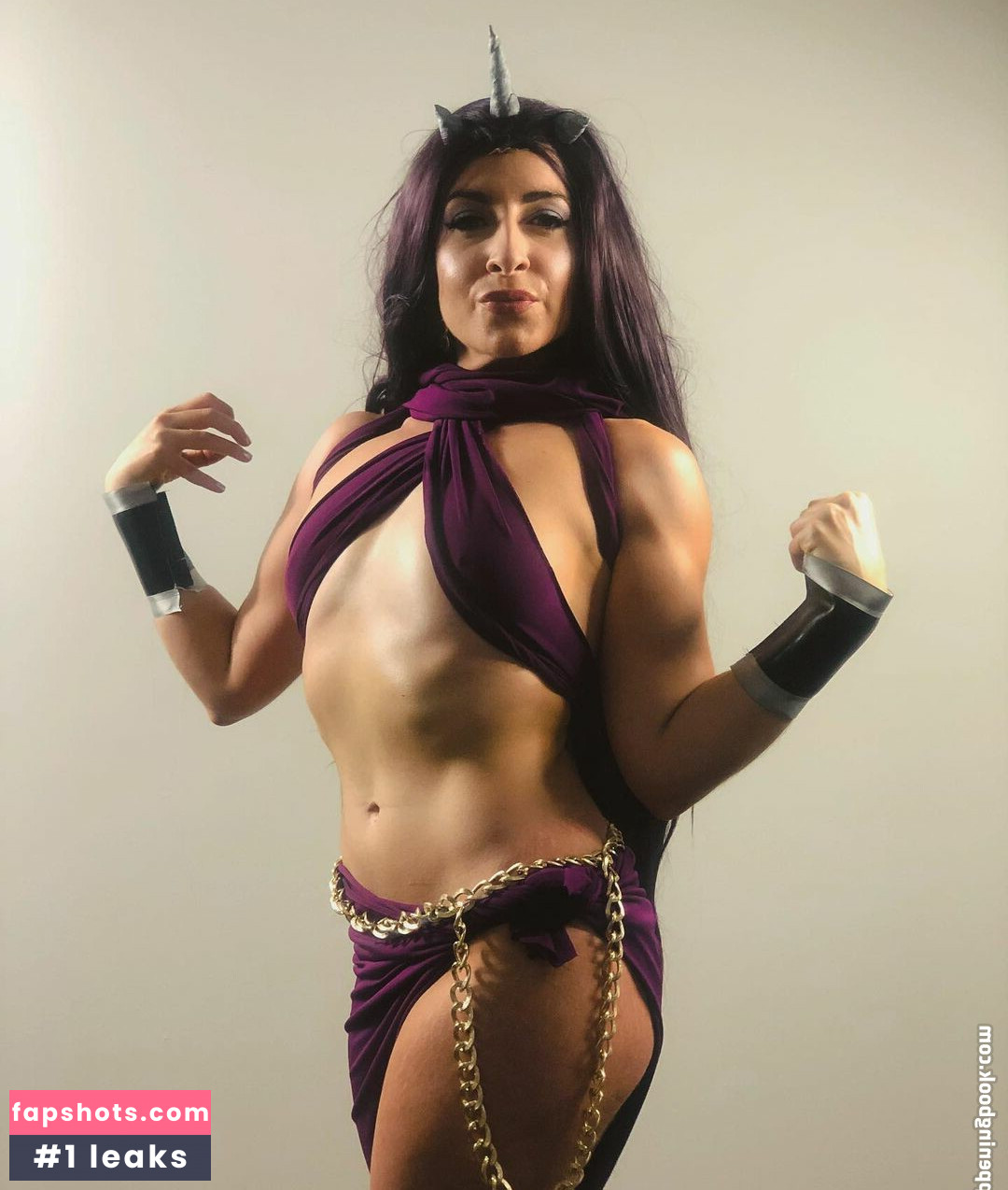 Rebecca Ford gallery photo #145