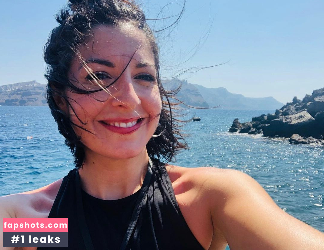 Rebecca Ford gallery photo #148