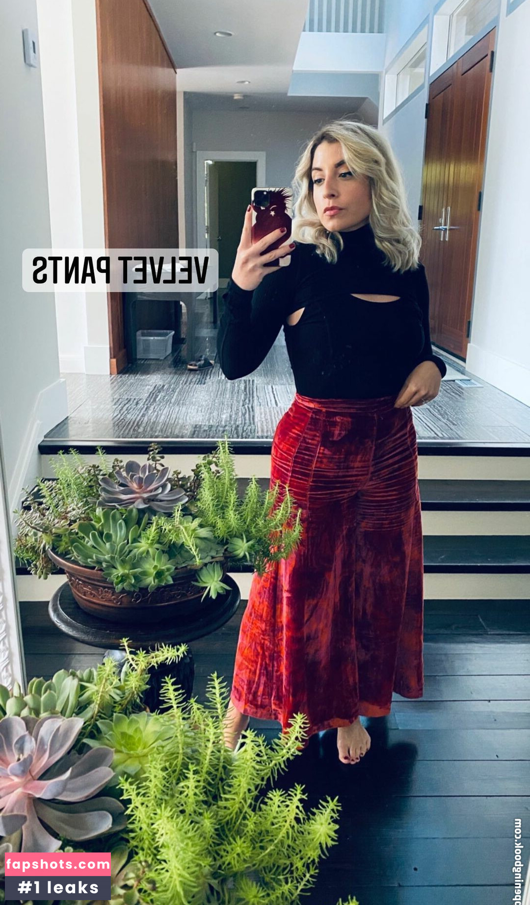 Rebecca Ford gallery photo #168