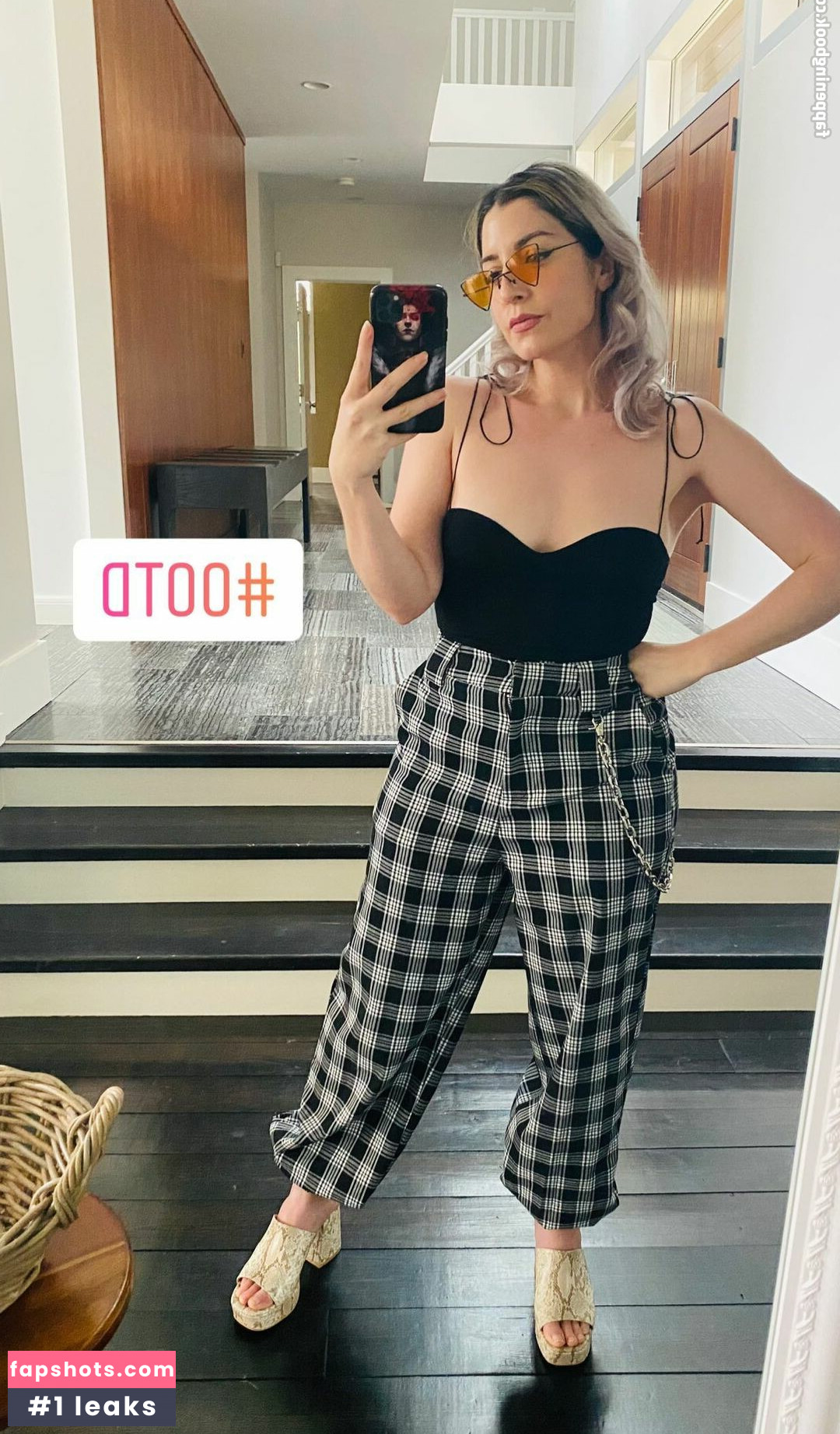 Rebecca Ford gallery photo #173