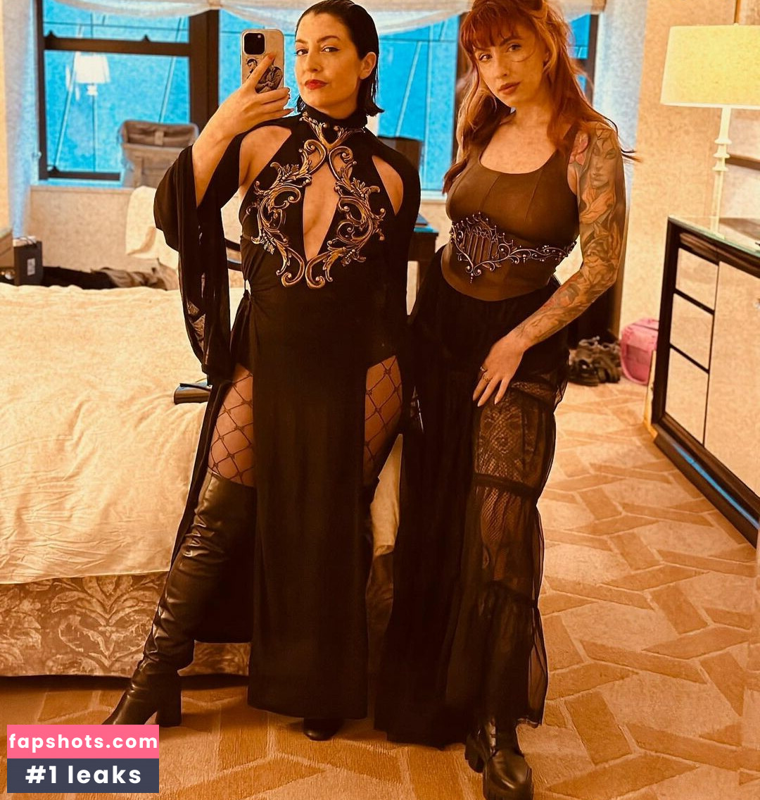 Rebecca Ford gallery photo #32