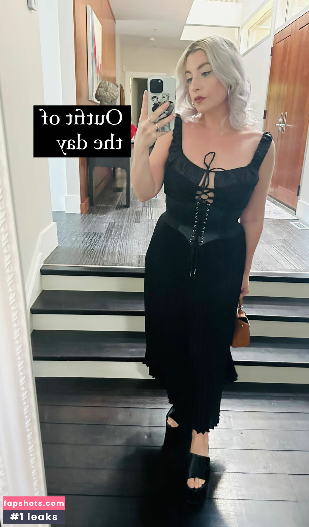 Rebecca Ford gallery photo #47